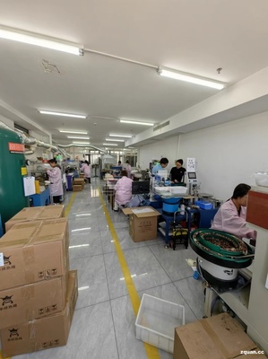 【定興縣&middot;招聘求職】電子廠招聘普工操作工 職位描述:女性優先,操作設備,生產電子產品,年齡25~40歲,定性戶口或者常住定興,初中以上學歷。每周工作6天。月工資可達5000元。工作地址:京港澳高速定興出口,向西。先添加微信,發送簡歷,通過后再通知面試。不接受自行上門投送簡歷。 聯系人:劉先生 - 掌上定興