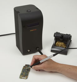 0 電子產品世界